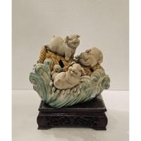 ราคา รูปปั้นหมู หมูสามตัว งานดินปั้น (27438096725)