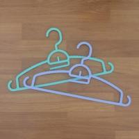 ราคา ไม้แขวนเสื้อ (มือสอง) สภาพดี (18289058784)