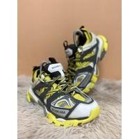 ราคา [ติดจอง]Balenciaga Track snekers 2 hands 37/23.5 cm.❤️ (13567930958)