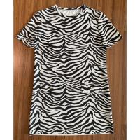 ราคา ZARA-เดรสลายม้าลาย ทรงหลวม ทรงตรง ไซส์ M (มือสอง) (43120565716)