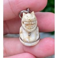 ราคา ศิลป์คลองด่านค่ะ แกะจากเขี้ยวหมีตัน (43561763027)