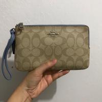 ราคา พร้อมส่ง coach แท้ 100% คล้องมือ L 2 ซิป (1948349230)