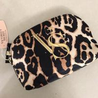 ราคา กระเป๋าเครื่องสำอางค์ Victoria’s secret (3959459005)