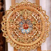 ราคา แผ่นไม้แกะสลัก ไม้สักแกะสลัก ฉลุลาย ปิดทอง เดินเส้น ตกแต่งด้วยกระจกสี ขนาด 45x45cm.งานแฮนด์เมด (มี 3 แบบให้เลือก) (18288167609)