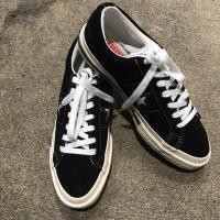 ราคา ขายรองเท้า CONVERSE ONE STAR ’ JAPAN สีดำ ป้ายดำ เป็นงานญี่ปุ่นครับ สภาพใหม่พื้นเต็ม Size " 41 / 7.5 / 260.5 CM’ (24584949936)