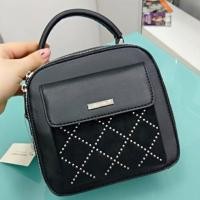 ราคา กระเป๋าสะพายทรงกล่อง แบรนด์แท้ David Jones สีดำ (2116158803)