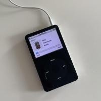 ราคา iPod Classic 5.5 30GB (21732537461)
