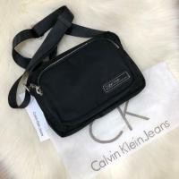 ราคา CALVIN KLEIN JEANS CROSSBODY BAG (6419832549)