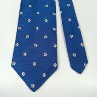 ราคา เนคไท มือสอง Brooks Brothers Makers Men's Silk Tie Floral Design Blue Made in USA (27890445185)