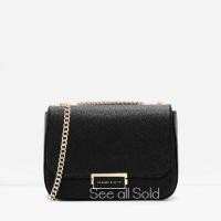 ราคา กระเป๋าสะพาย CHARLES & KEITH #พร้อมส่ง #ส่งฟรี EMS (276914469)