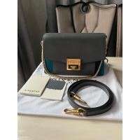 ราคา Used like new Givenchy GV3 small ของแท้100% (24112141855)