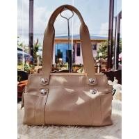 ราคา Longchamp ลองชอม หนังแกะ สีครีม สภาพดี แท้ 100% (15363113639)