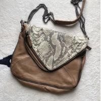 ราคา (used) ของแท้ Boyy Slash Python Print Bag หนังสี taupe (5076301624)