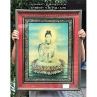 ราคา กรอบรูปฝังมุก พระโพธิสัตว์อวโลกิเตศวร เจ้าแม่กวนอิมปางนั่งประทับบนฐานดอกบัวฝังมุก มือถือแจกัน (ปางประทานพร) (22319398322)