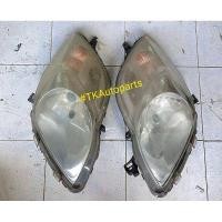 ราคา ไฟหน้า Toyota Yaris Y2006 ***มีตำหนิในรูป*** (28757775514)