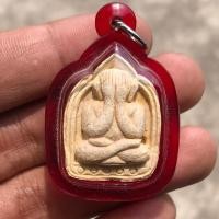 ราคา พระปิดตา ผงจักรพรรดิ์ พิธีจักรพรรดิ์ หลวงปู่หมุน ปลุกเสก **เลี่ยมกันน้ำสวยๆ** (22742433377)