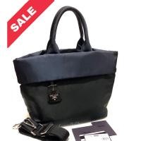 ราคา USED LIKE NEW Prada reversible tote nylon bag (5861745149)
