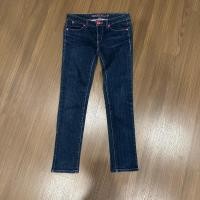 ราคา กางเกงยีนส์ Guess jeans แท้100% (26652943229)