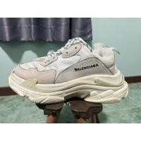 ราคา ขายถูกBalenciaga Triple S มือ2 Size42/27cm.อ่านรายละเอียดก่อนสั่งซื้อสินค้า (26525168518)