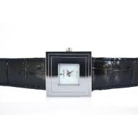 ราคา Corum Sevigne Lady Size หน้ามุกขาว สายหนัง (7423074043)