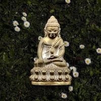 ราคา พระกริ่งอรหัง รุ่น 100 ปี พิมพ์หน้าใหญ่ วัดบวรนิเวศวิหาร ปี 2556 (23741422325)