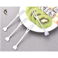 ราคา ส้อมจิ้มผลไม้สแตนเลส (11739228817)