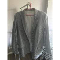 ราคา เสื้อสูท H&M ของแท้ 100% (20985213409)