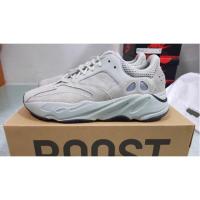 ราคา Adidas Yeezy boost 700 salt size 10.5 UK (994281033)