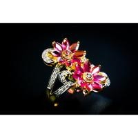 ราคา (R103 ชื่อแบบ "พันธุ์ทิพย์") : แหวนทองคำทรงช่อดอกไม้ประดับทับทิมสยามมาคีย์และเพชรแท้ (26973735216)