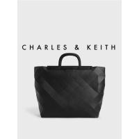 ราคา ❤ CHARLES & KEITH แท้จาก Shop ไทย ♥️ Double Handle Large Geometric Tote - Black รหัสสินค้า CK2-30151025_BLACK_L (12171121571)