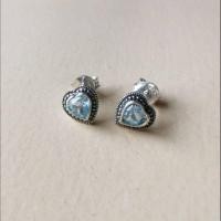 ราคา Heart Blue Topaz Vintage Earring ต่างหูหัวใจบลูโทพาสวินเทจ ใส่ได้บ่อย ตัวเรือนเงินแท้ 925 (4313302425)