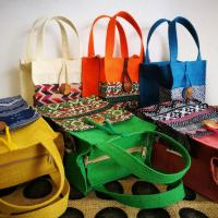 ราคา กระเป๋าถือมีซิปผ้ากระสอบผสมผ้าทอพื้นเมืองกระดุมไม้สัก(พร้อมส่ง) (4560859684)