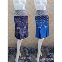 ราคา #กระโปรงผ้าไทย #กระโปรงผ้าฝ้า #ผ้าถุงสำเร็จรูป #ผ้าซิ่นสำเร็จรูปผ้าฝ้ายทรงหางปลาด้านหลังใส่สม็อกยางยืด กระโปรงผ้าไทย (1239593430)