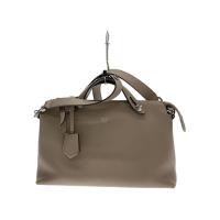 ราคา กระเป๋าสะพาย Fendi By The Way Leather Beg 8Bl124-1D5 ส่งตรงจากญี่ปุ่นมือสอง (43267818165)