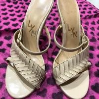 ราคา รองเท้า Lyn มือสอง สภาพดี สูง 3.5 นิ้ว ไซส์ 35 (4042742220)