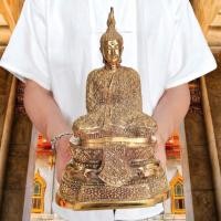 ราคา NMT8 พระแก้วมรกต วัดพระแก้ว ทรงเครื่องฤดูหนาว หน้าตัก5นิ้ว เนื้อโลหะทองเหลืองผิวมันปูงดงาม (19782590308)