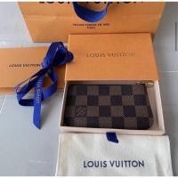 ราคา lv louis vuitton pochette cle card holder coin purse ของใหม่ ไมโครชิพ ของแท้ อปก.ครบ ใบเสร็จจริง พา (26413523988)