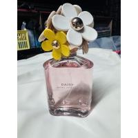 ราคา Marc…Daisy 125 ml ใช้น้อย ส่งต่อ หอมมากค่ะ ของแท้ 100% (24589876170)