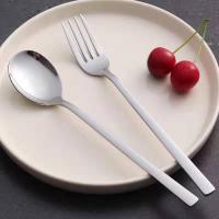 ราคา ช้อนส้อมสไตล์เกาหลี 6 คู่สแตนเลสแบบยาว 21.5 CM. สีเงิน สไตล์เกาหลี 0184 (4911428573)