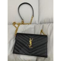 ราคา (ส่งต่อ) ของแท้ มือสอง Ysl woc 7.5" อะไหล่ทอง Saint Laurent logo-plaque crossbody bag (29626971199)