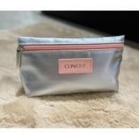 ราคา Clinique กระเป๋าเครื่องสำอางค์ สีเงิน ของใหม่ (25119407144)
