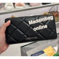 ราคา CHARLES KEITH Chain Handle Quilted Long Wallet กระเป๋าสตางค์ สะพายข้าง (28867877577)