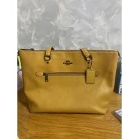 ราคา Coach F79608 Gallery Tote กระเป๋าโท้ท