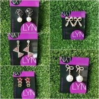 ราคา ต่างหูแบรนด์ LYN แบบตุ้งติ้ง ก้านเงินแท้ ไม่ใช่ งานโรเดี้ยม (4978525822)