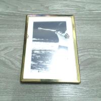 ราคา กรอบรูป IKEA อิเกีย พลาสติก ขอบอลูมิเนียมสีทองเงา (7132185827)