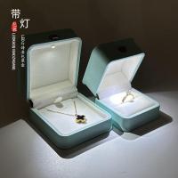 ราคา สี นํา พร้อมมงกุฎแสงเพชรแหวนกล่องระดับไฮเอนด์ส่องสว่างแหวนต่างหูจี้สร้อยข้อมือกล่องเครื่องประดับข้อเสนอกล่อง (42573763349)