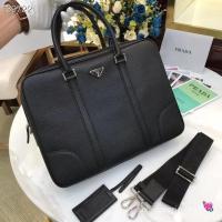 ราคา Prada prada กระเป๋าผู้ชายสไตล์ใหม่ผู้ชายแฟชั่นกระเป๋าถือลําลองกระเป๋าเอกสารธุรกิจผู้ชาย Original Order 2VE983 Triangle Mark Counter Synchronous ใช้หนังนําเข้า Cowhide, (42724170040)
