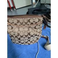 ราคา กระเป๋า Coach มือสองของแท้ (8429487167)