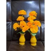 ราคา เซตคู่แจกันดอกไม้ประดิษฐ์ สำหนับวางขึ้นหิ้งพระ วางหน้าศาลพระภูมิ ขนาดเล็ก ดอกดาวเรือง (25732769646)