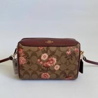 ราคา COACH BENNETT CROSSBODY IN SIGNATURE CANVAS WITH PRAIRIE DAISY CLUSTER PRINT #3056 (6651758142)
